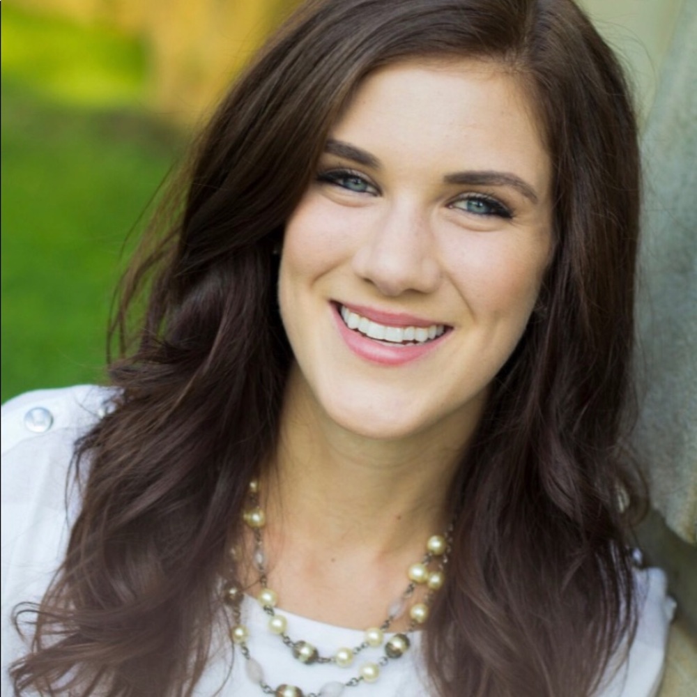 Meet your Posher, Leah